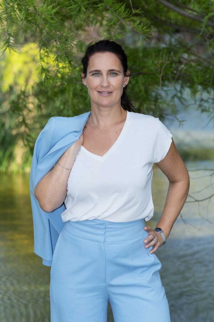 Porträt von Petra Loinger, Expertin für Veränderungsprozesse und Kommunikation